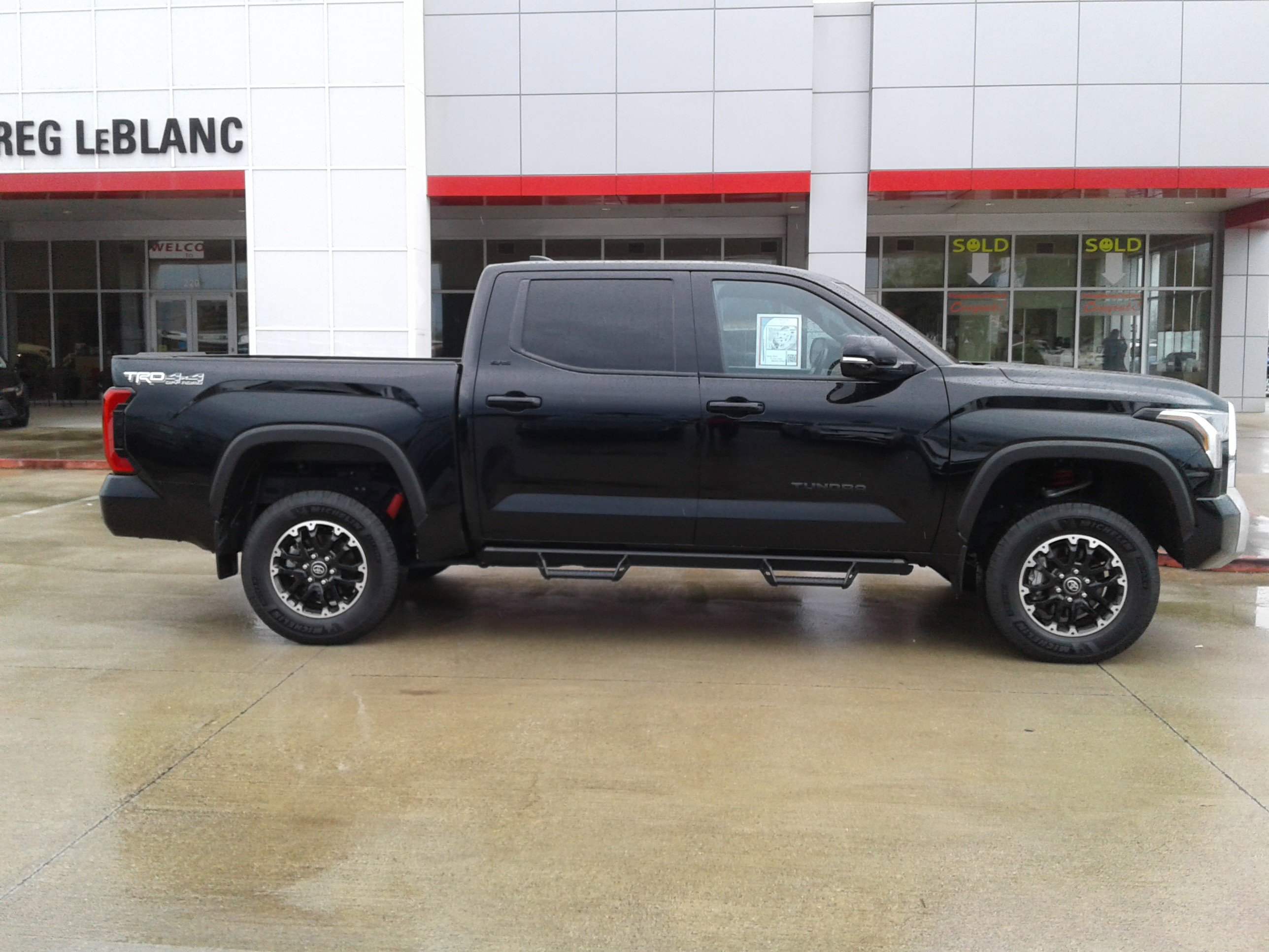 Used 2025 Toyota Tundra SR5 w/ TRD Off-Road Premium Package image 8