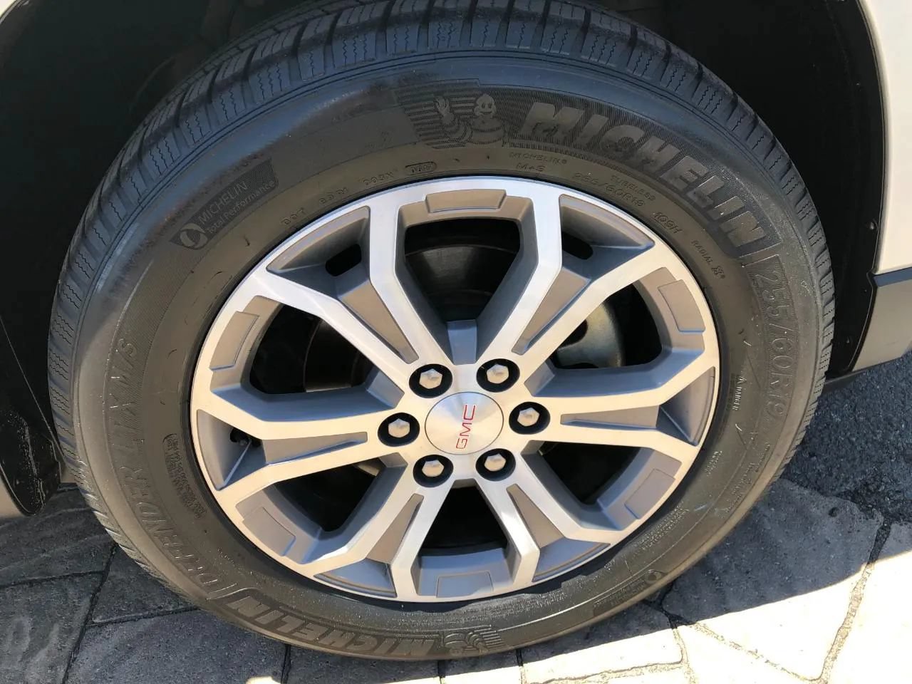 Used 2013 GMC Acadia SLT AWD/4WD image 9