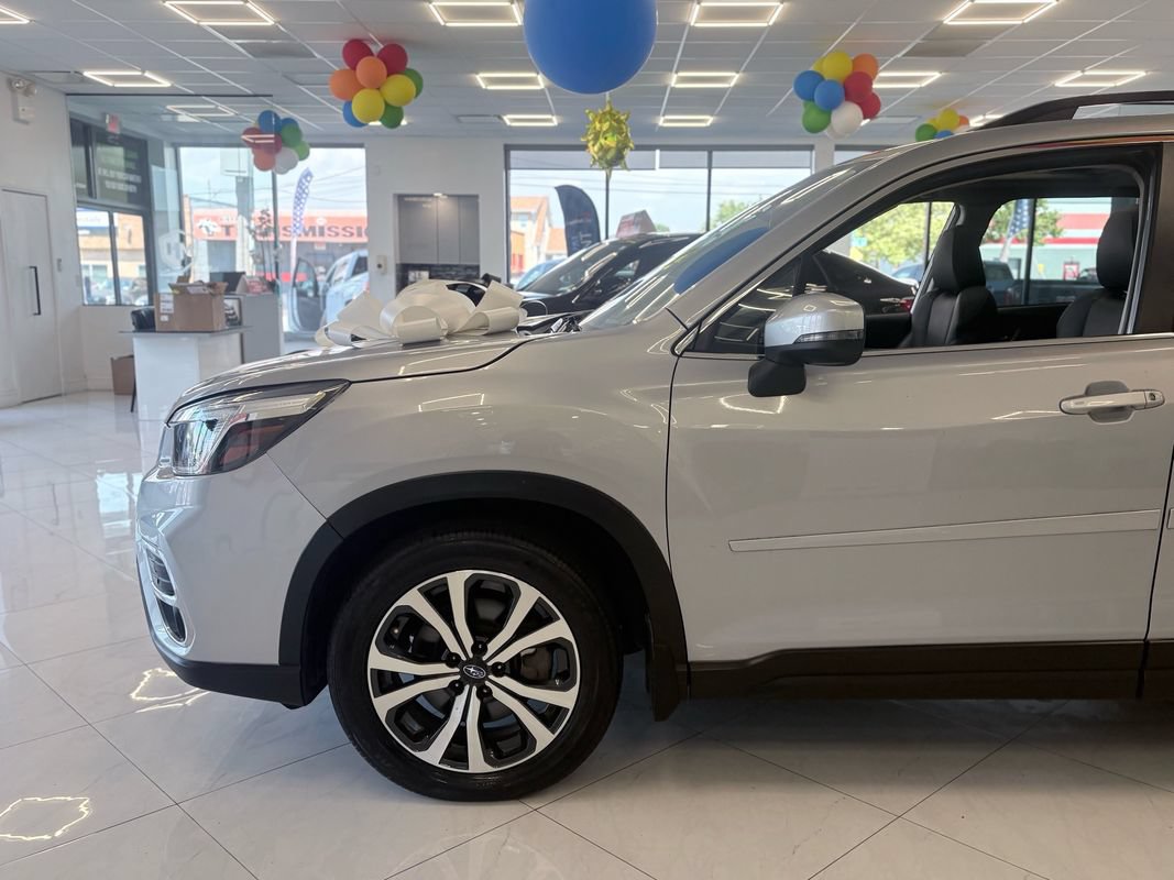 Used 2020 Subaru Forester Limited AWD/4WD image 6