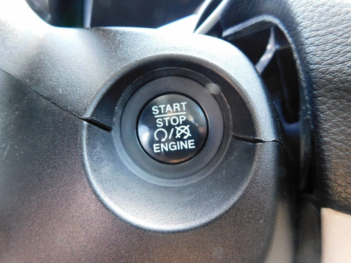 Used 2017 Jeep Compass Latitude w/ Popular Equipment Group image 18