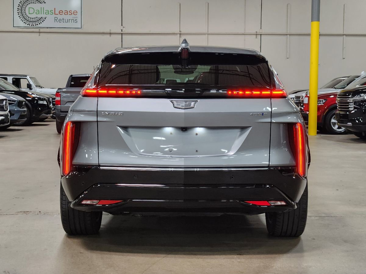 Used 2024 Cadillac Lyriq Luxury w/ LPO, Floor Liner Package image 10