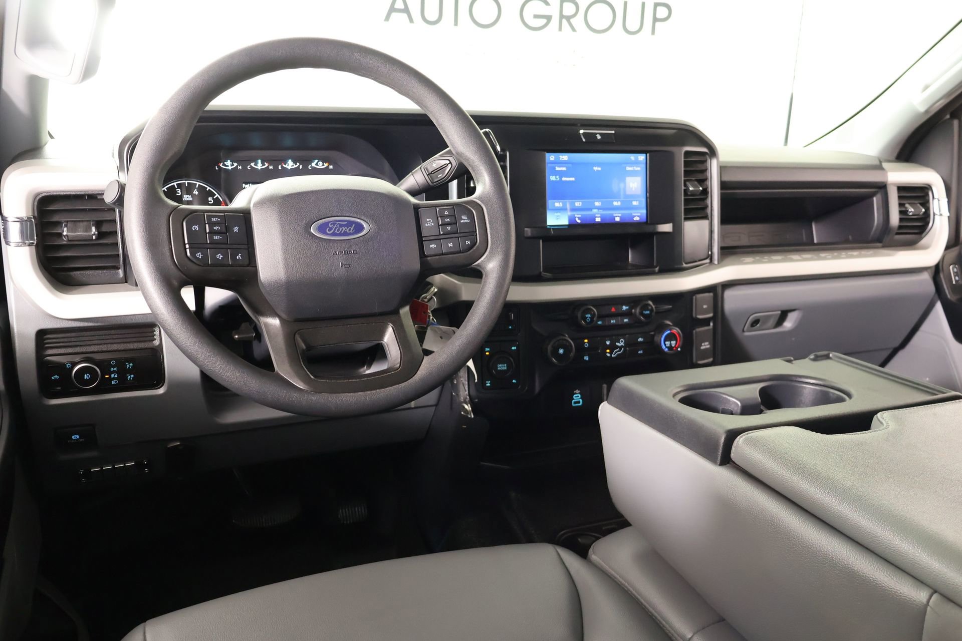 Used 2026 Ford F250 XL w/ XL Driver Assist Package AWD/4WD image 2