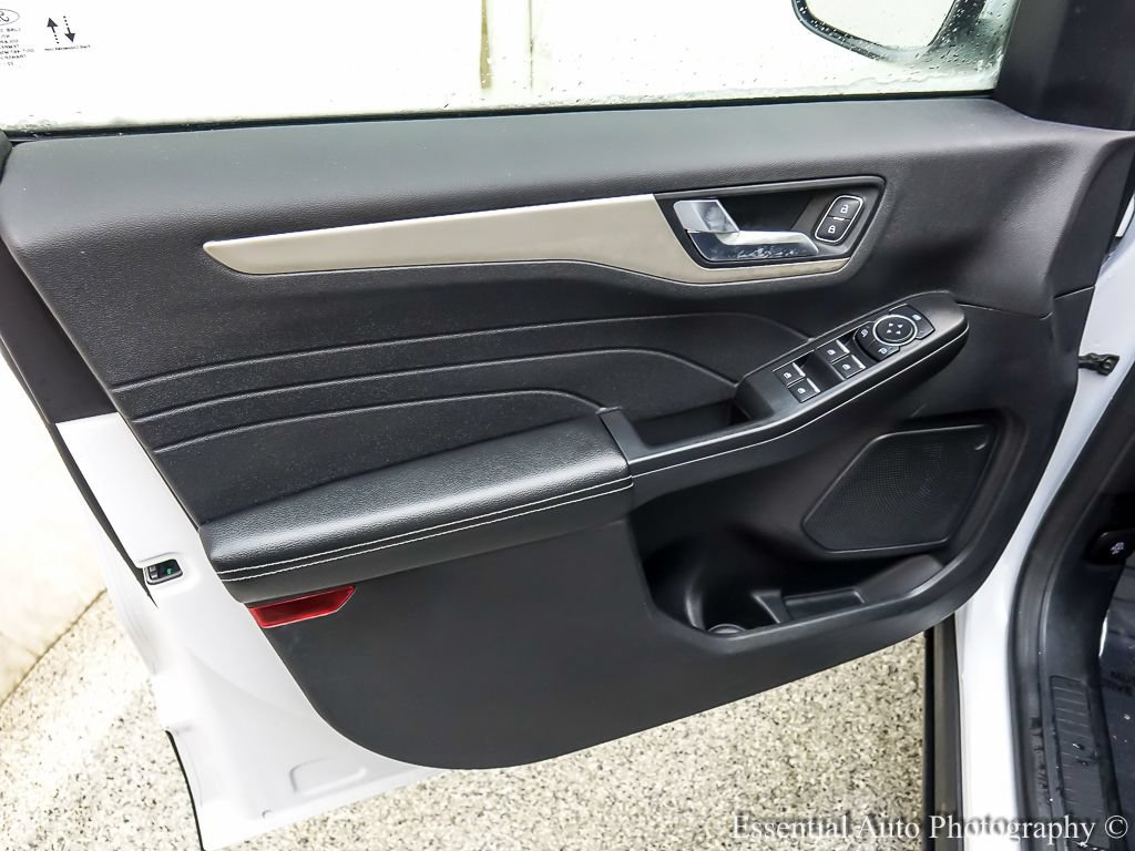Used 2022 Ford Escape SEL AWD/4WD image 18