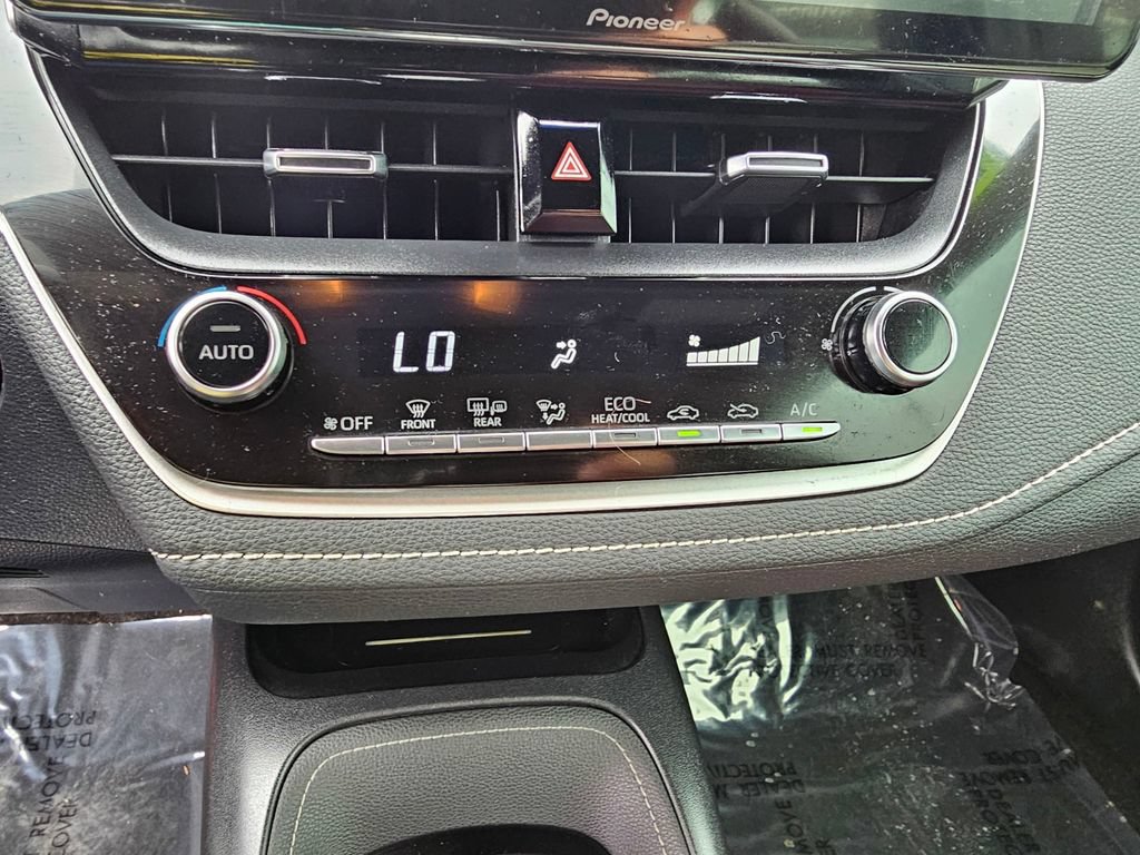 Used 2021 Toyota Corolla SE FWD image 31