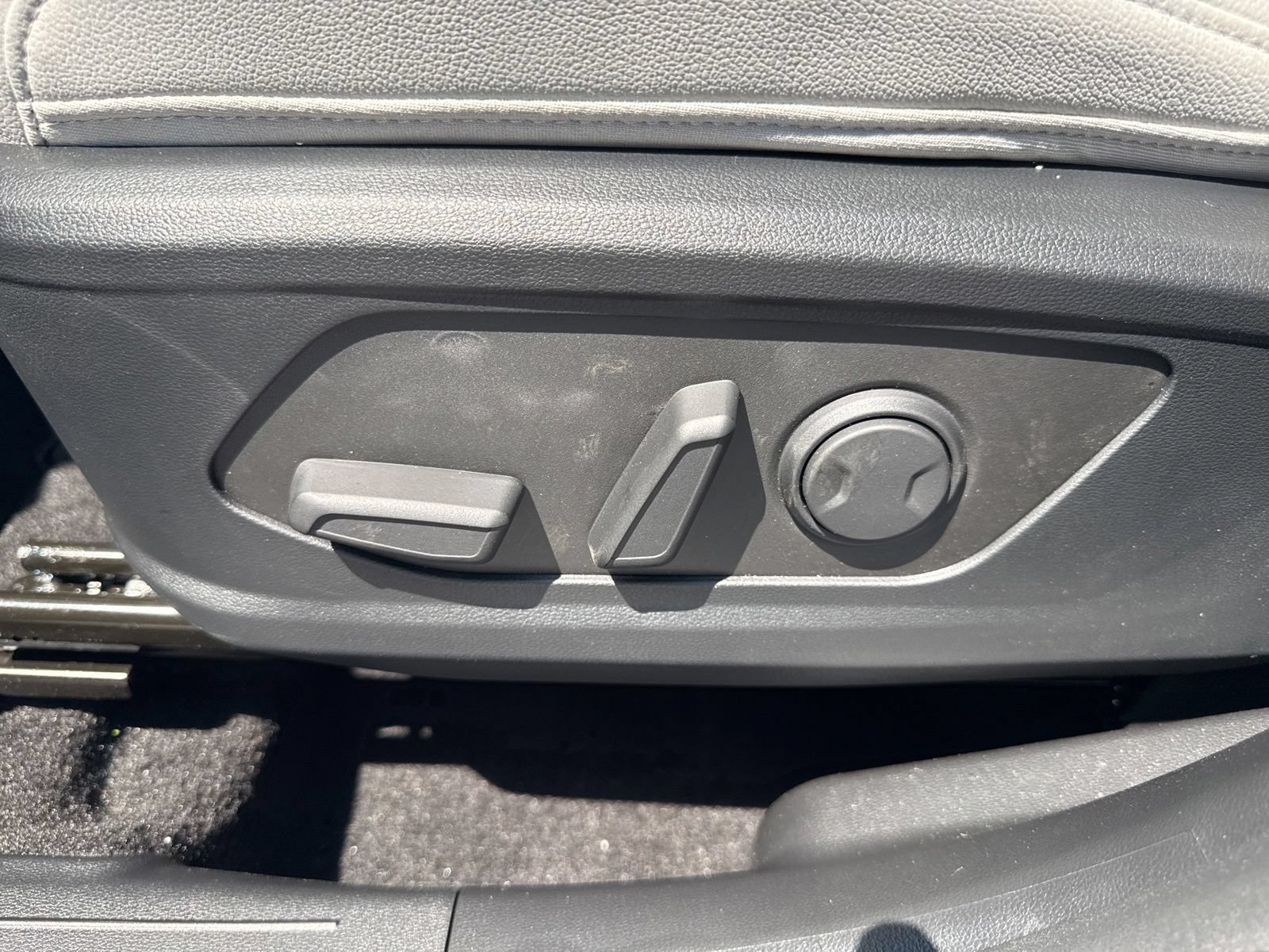 Used 2026 Hyundai Santa Cruz SEL AWD/4WD image 17