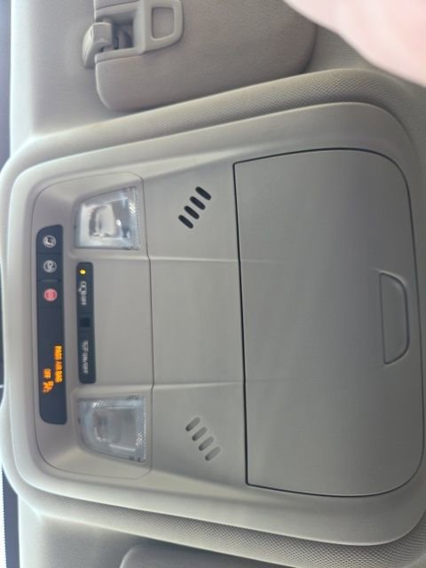 Used 2024 Chevrolet Equinox LT FWD image 29
