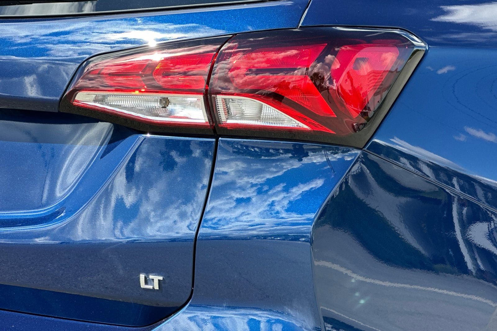 Used 2022 Chevrolet Equinox LT image 27