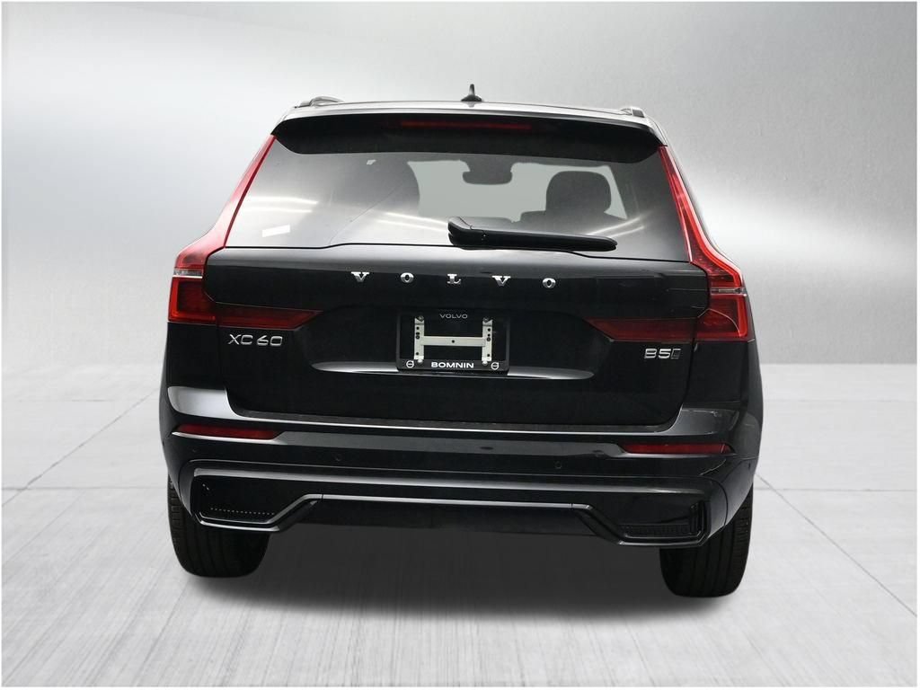 New 2026 Volvo XC60 B5 Plus AWD/4WD image 4