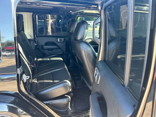Used 2022 Jeep Wrangler Unlimited Sahara AWD/4WD image 8