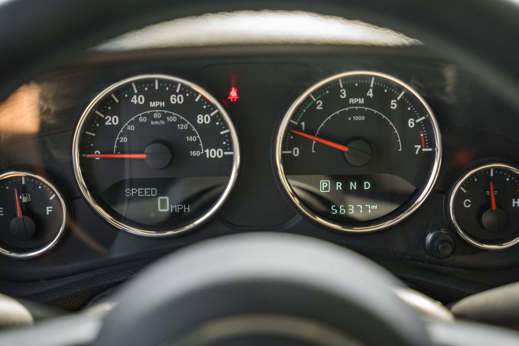 Used 2017 Jeep Wrangler Unlimited Rubicon w/ Cold Weather Group image 36