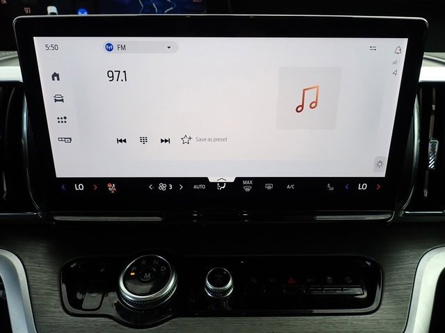 Used 2025 Ford Expedition Max Platinum image 28