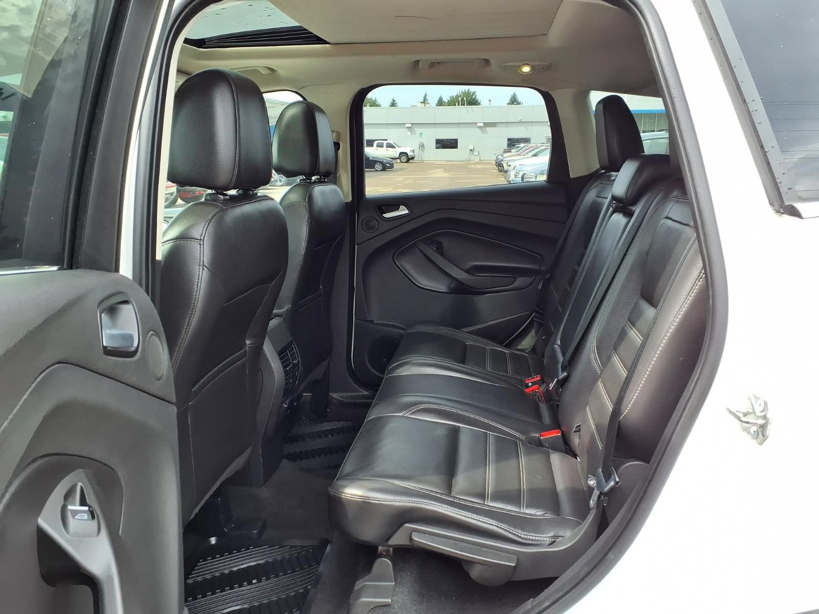 Used 2017 Ford Escape Titanium w/ Equipment Group 301A AWD/4WD image 12