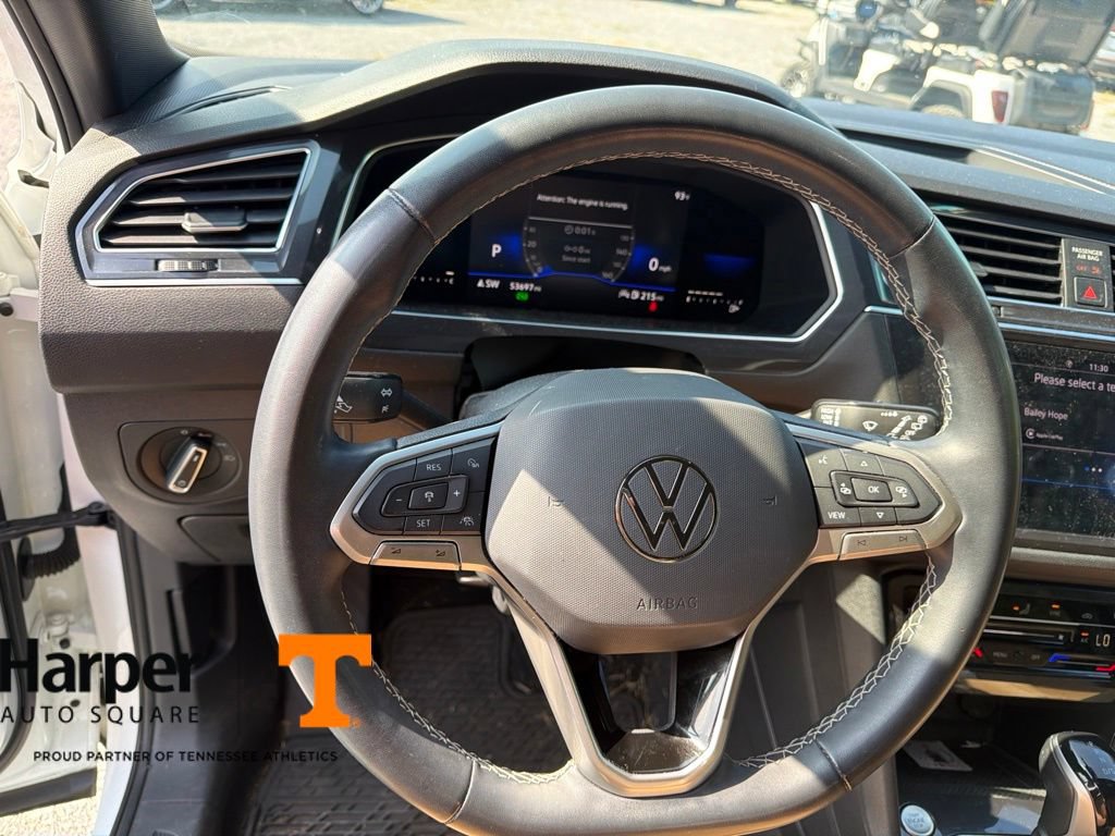 Used 2022 Volkswagen Tiguan SE FWD image 16