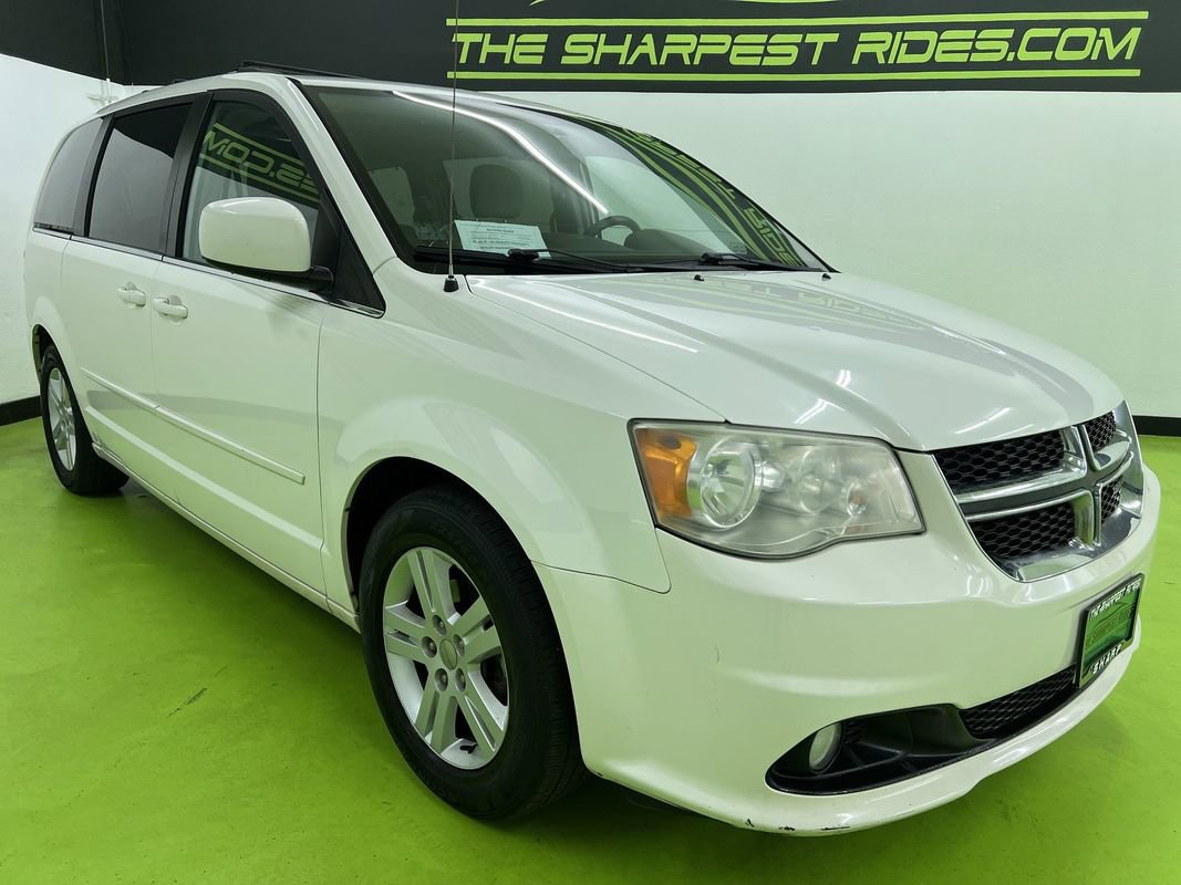 Used 2011 Dodge Grand Caravan Crew w/ Entertainment Group 1 FWD image 2