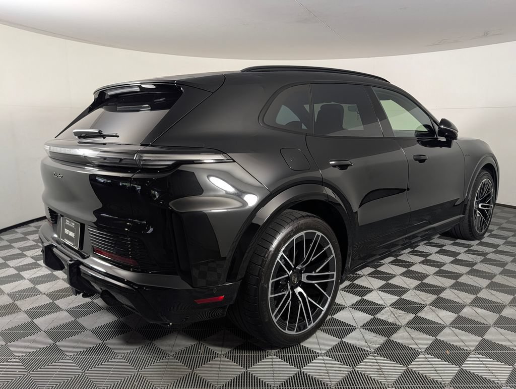 New 2026 Porsche Cayenne Turbo AWD/4WD image 7