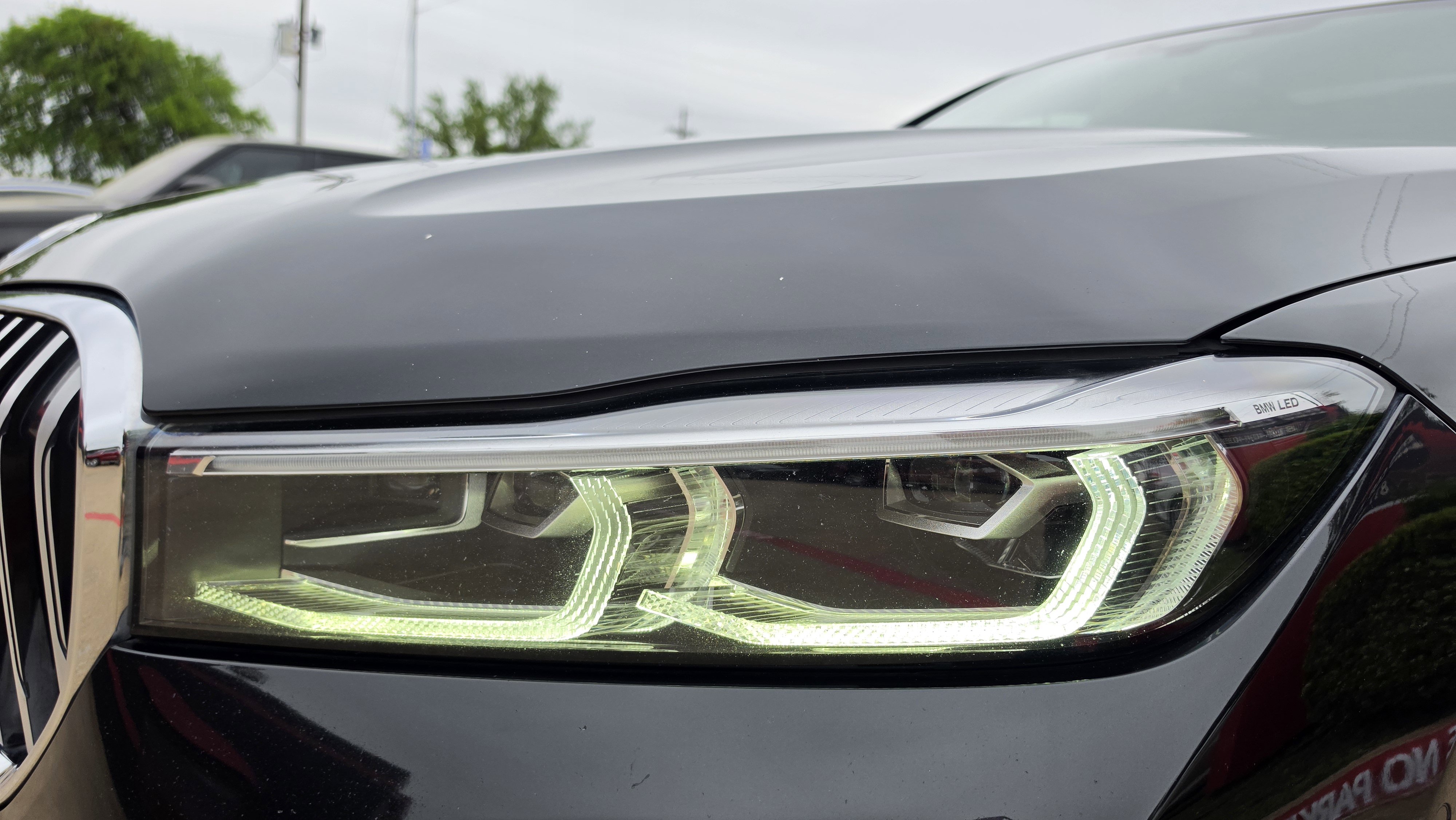 Used 2021 BMW 740i w/ M Sport Package image 11