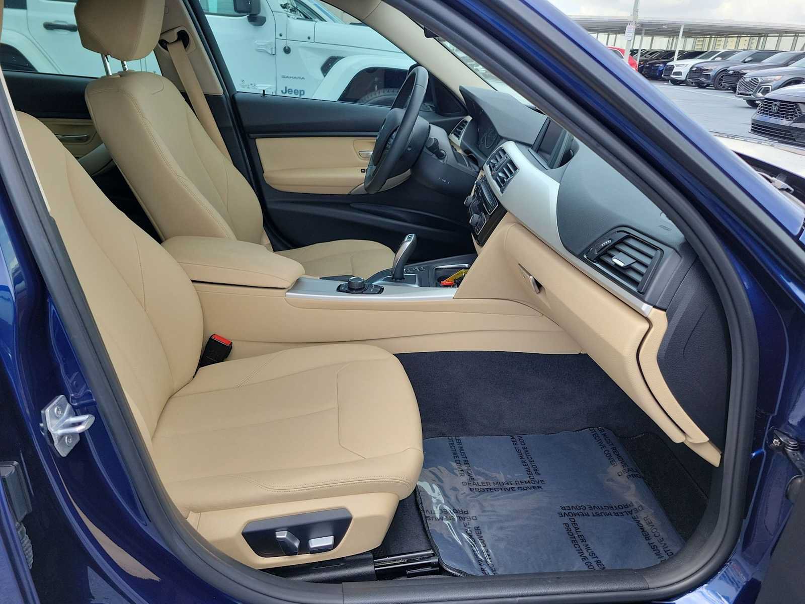 Used 2018 BMW 320i Sedan RWD image 19