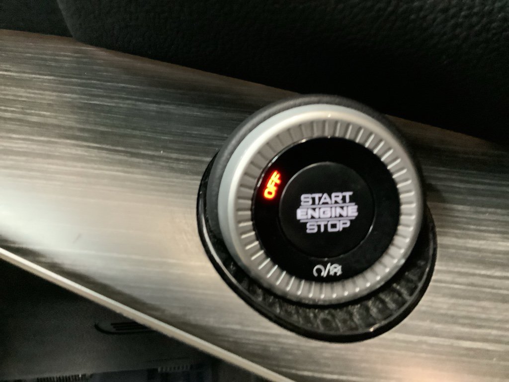 Used 2024 Jeep Wagoneer L Series II w/ Flexible Seating Group image 19