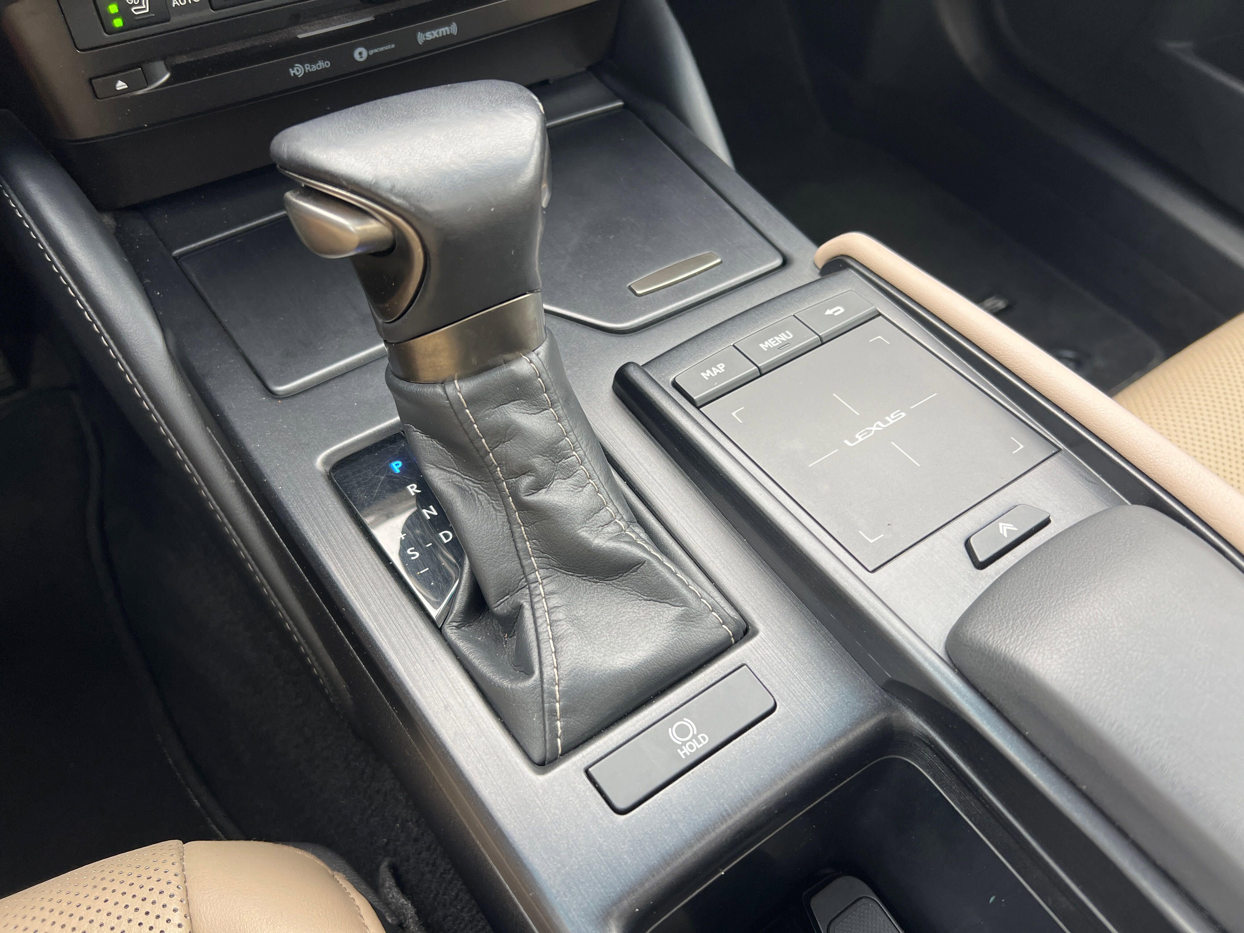 Used 2019 Lexus ES 350 w/ Premium Package FWD image 17