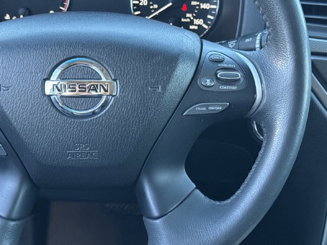 Used 2018 Nissan Pathfinder SL AWD/4WD image 15