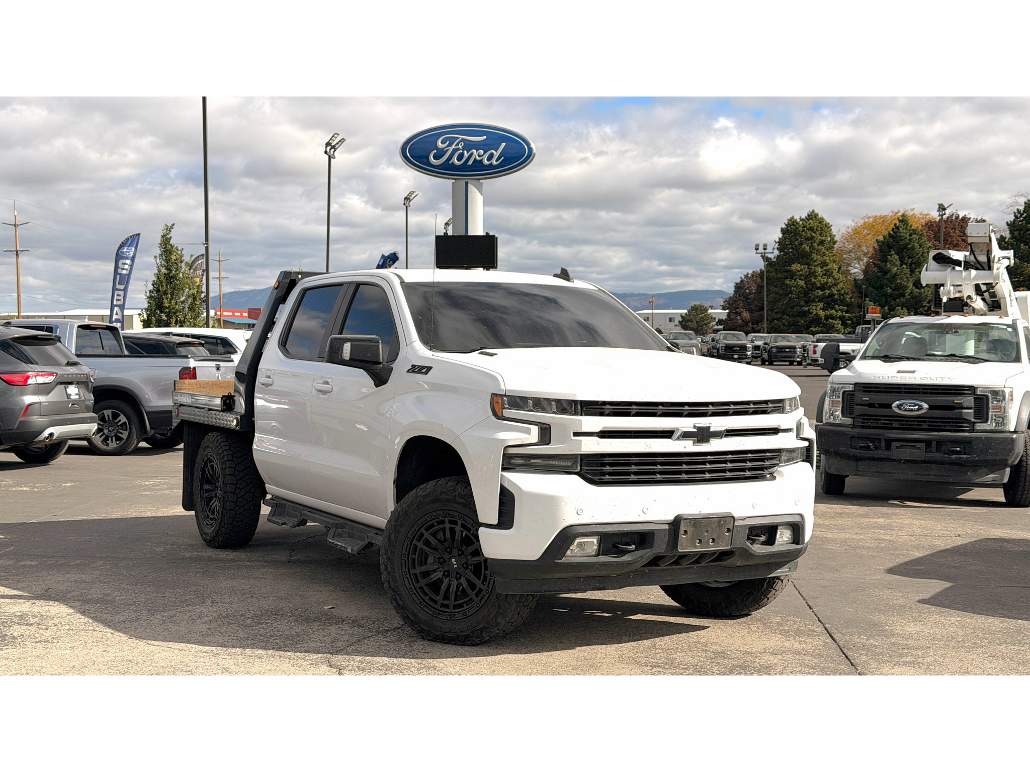 Used 2020 Chevrolet Silverado 1500 RST w/ True North Edition AWD/4WD image 1