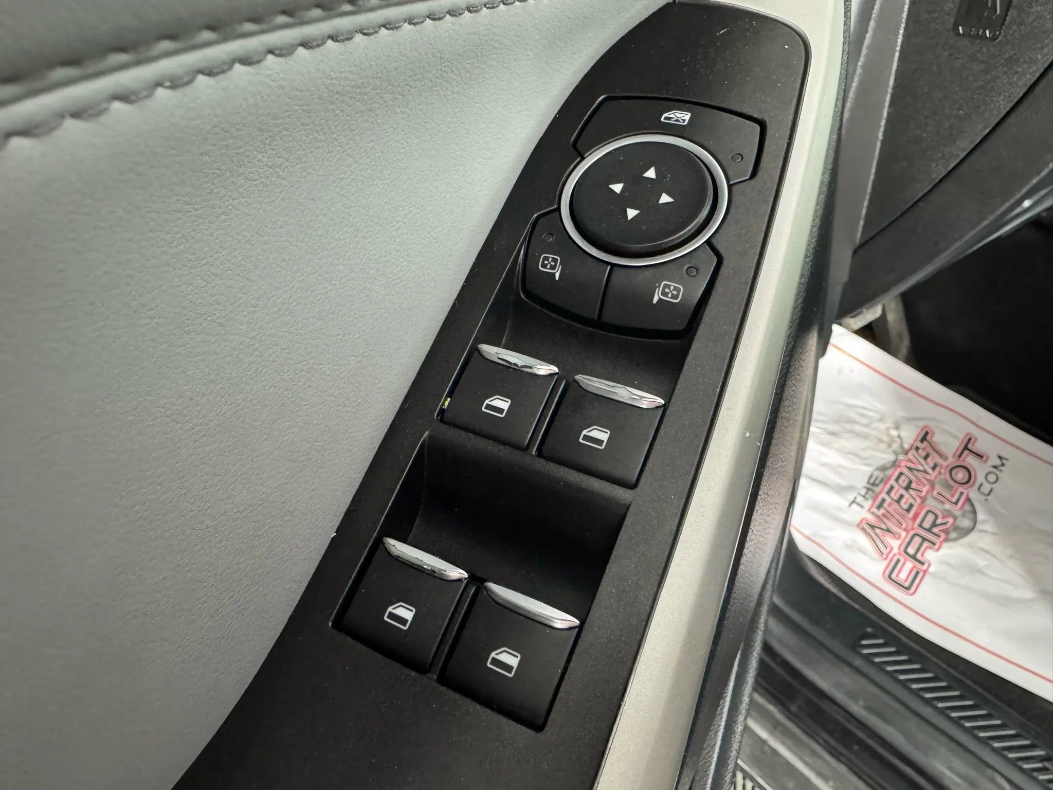 Used 2022 Ford Explorer XLT w/ Equipment Group 202A image 43