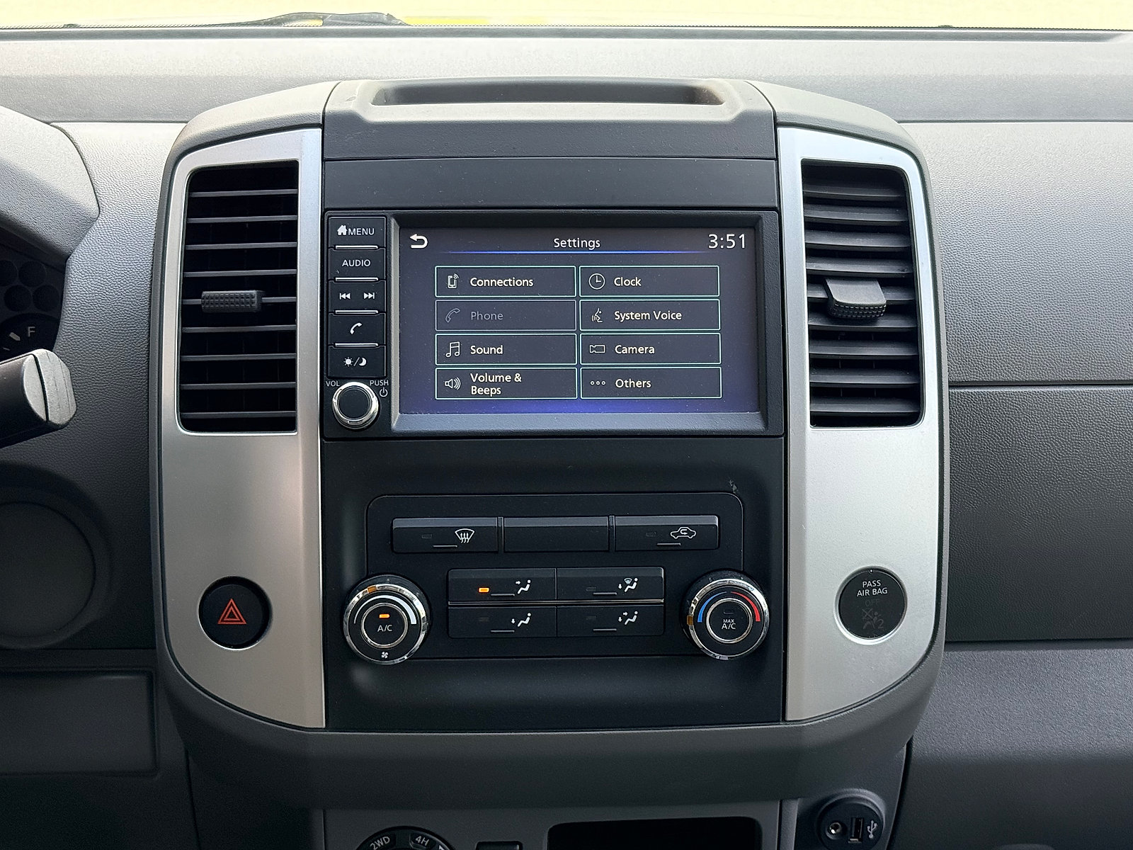 Used 2021 Nissan Frontier SV AWD/4WD image 14