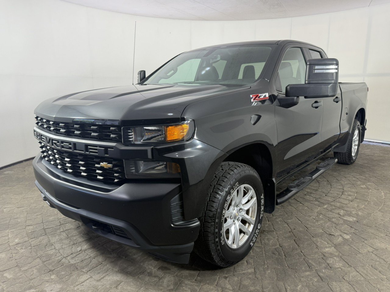 Used 2021 Chevrolet Silverado 1500 W/T w/ WT Value Package AWD/4WD image 3