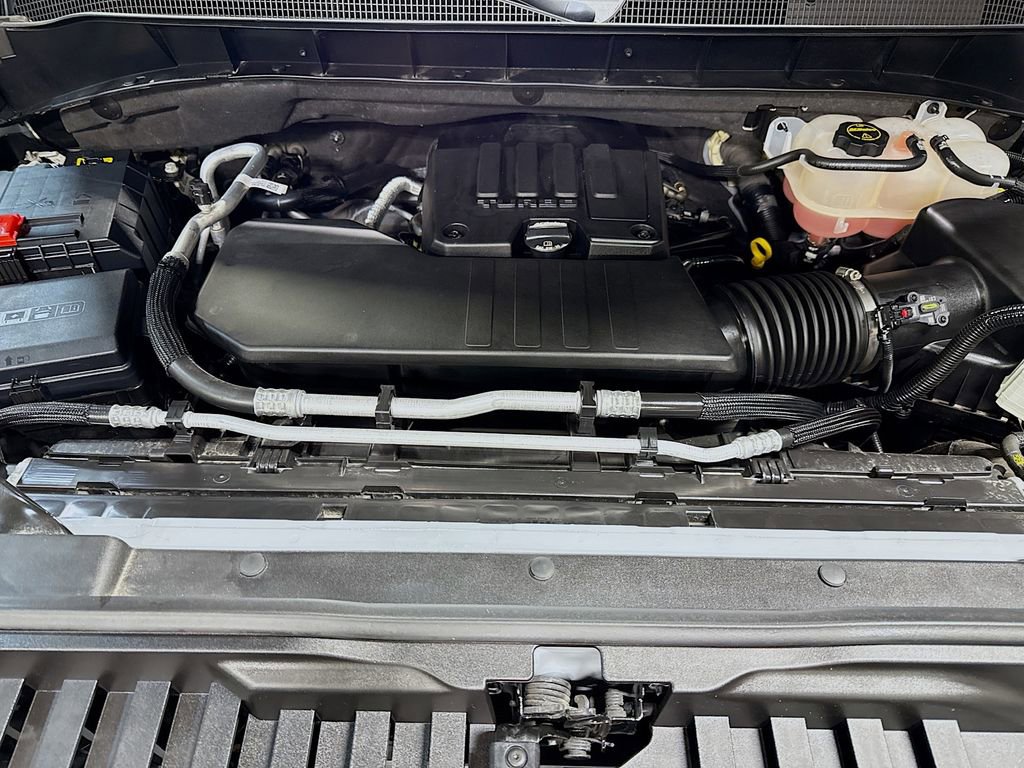 Used 2024 Chevrolet Silverado 1500 LT image 30