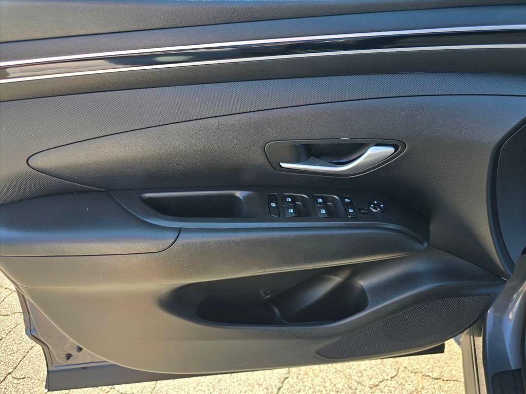 Used 2023 Hyundai Tucson SEL FWD image 9
