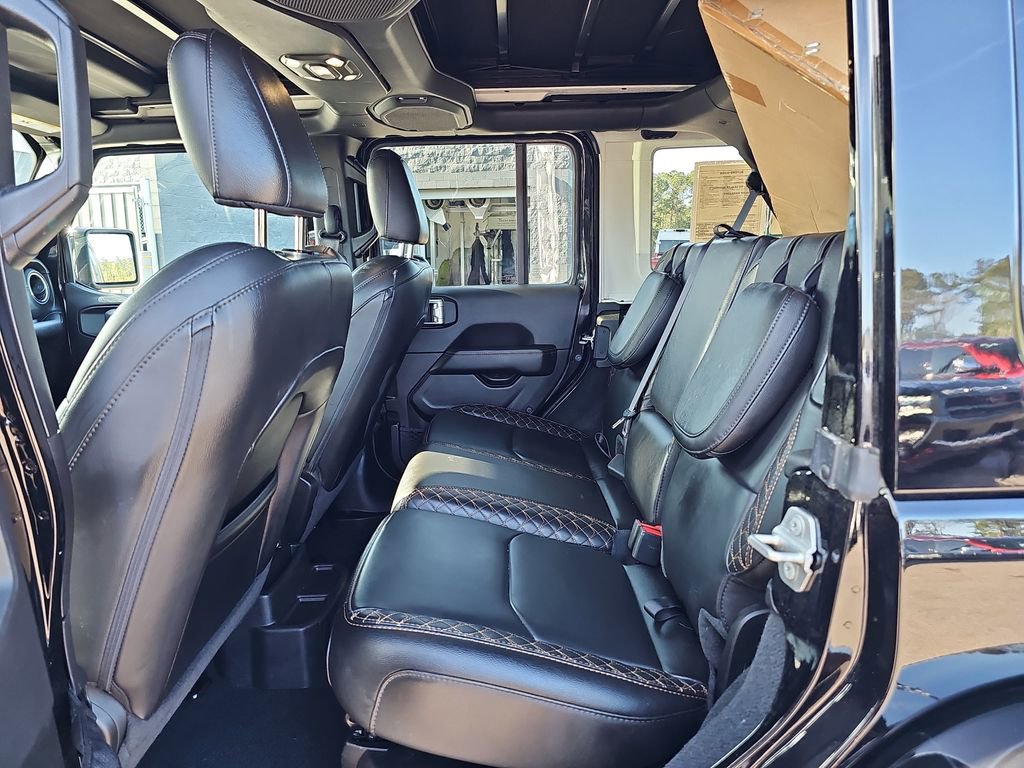 Used 2022 Jeep Wrangler Unlimited Sahara image 18
