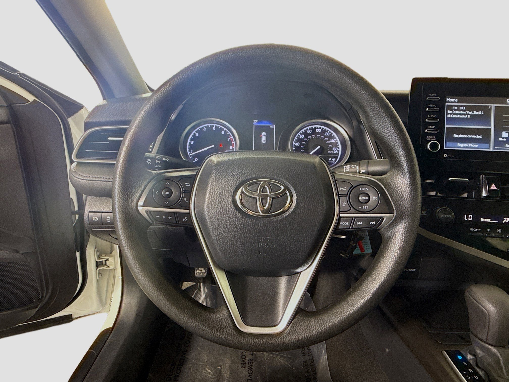 Used 2022 Toyota Camry LE image 13