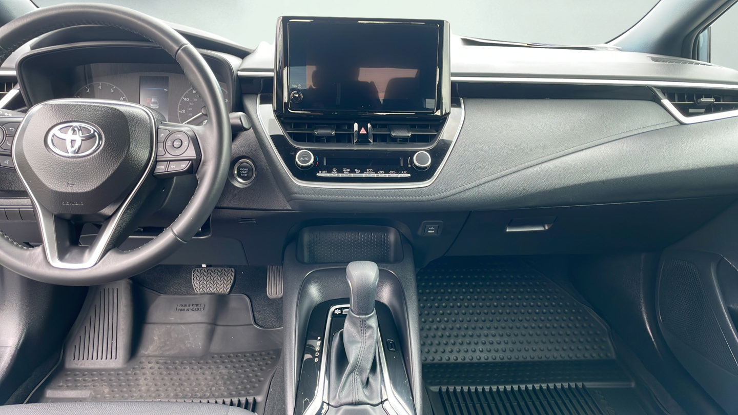 Certified 2025 Toyota Corolla SE w/ Convenience Package FWD image 28