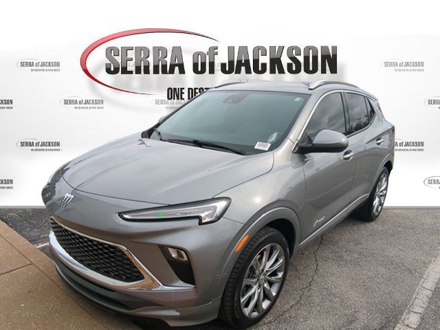 Used 2024 Buick Encore GX Avenir w/ Avenir Convenience Package image 3