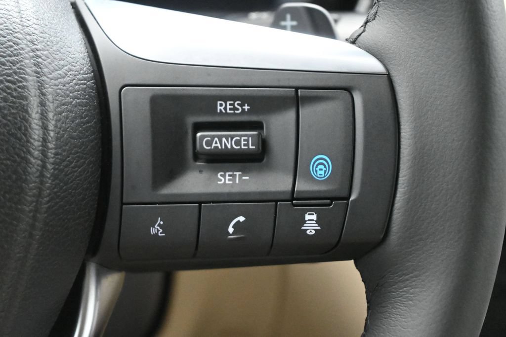 Used 2023 INFINITI QX60 Luxe w/ Cargo Package FWD image 8