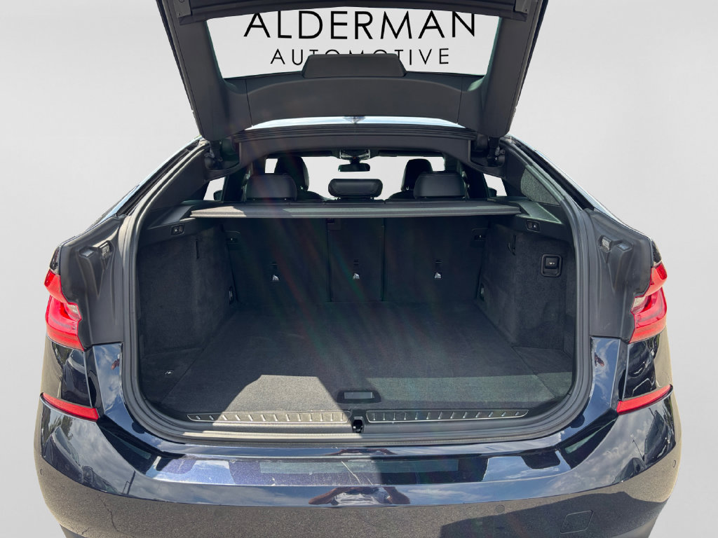 Used 2018 BMW 640i Gran Turismo xDrive AWD/4WD image 19