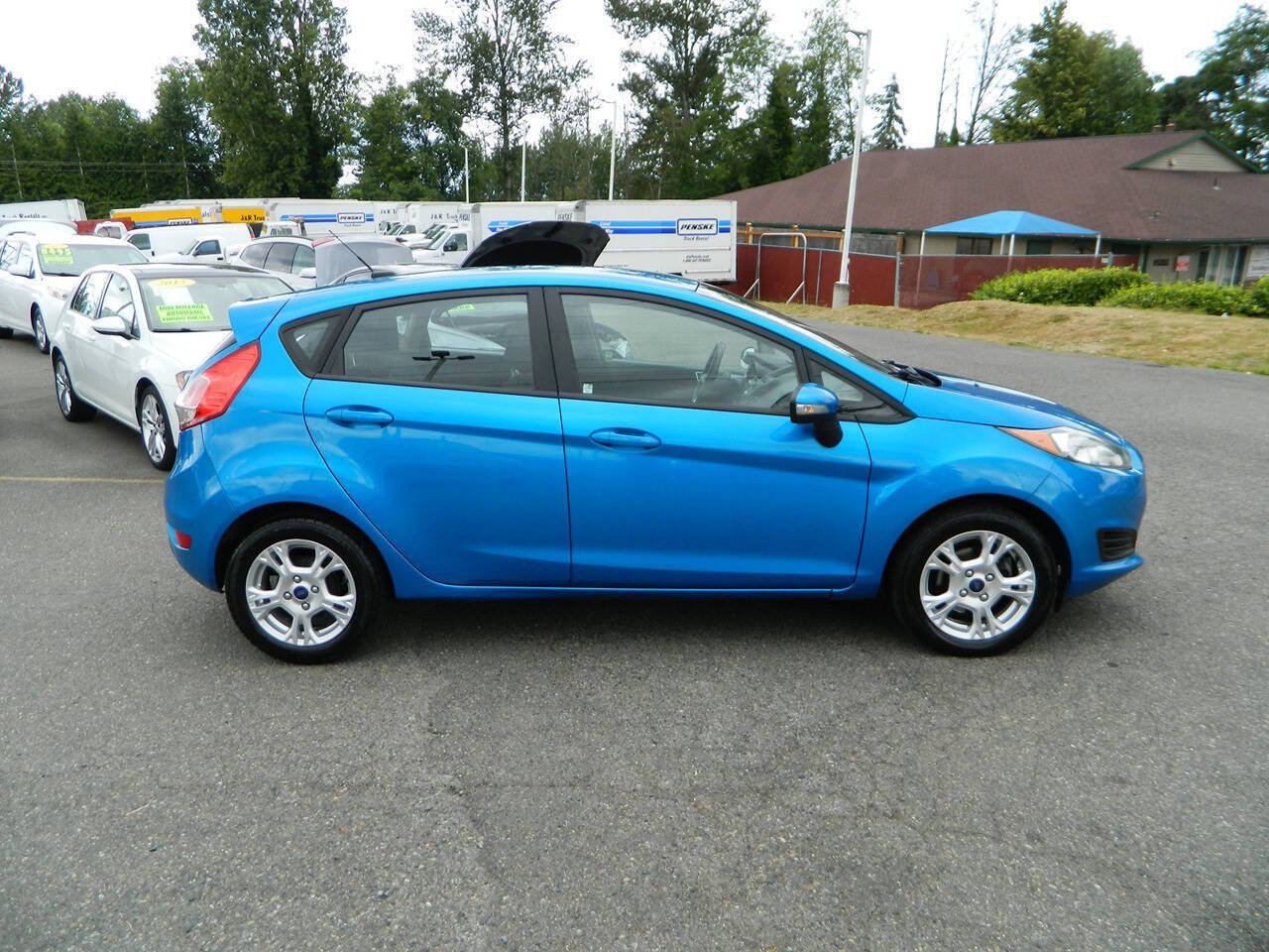 Used 2014 Ford Fiesta SE FWD image 9