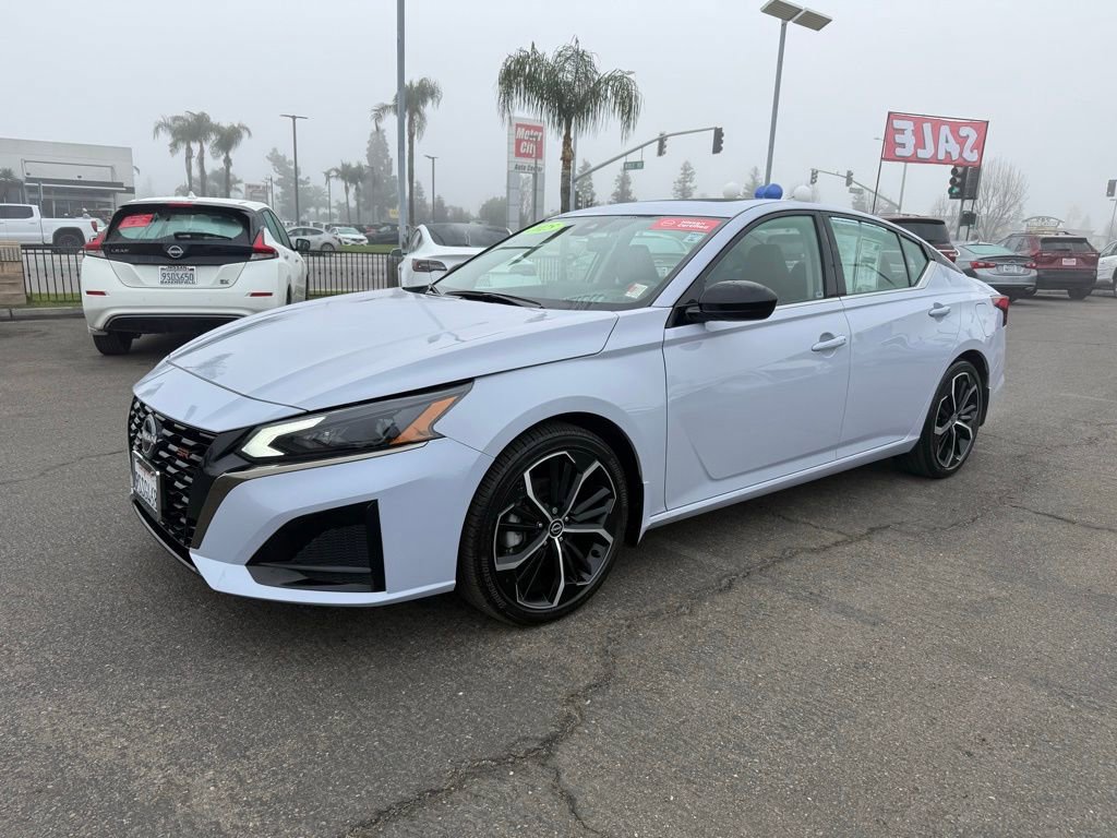 Certified 2025 Nissan Altima 2.5 SR w/ SR Premium Package image 3