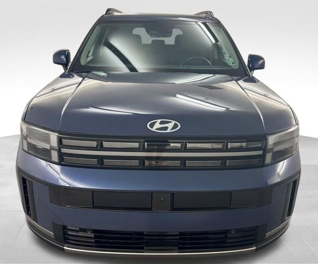 Used 2025 Hyundai Santa Fe Limited image 3