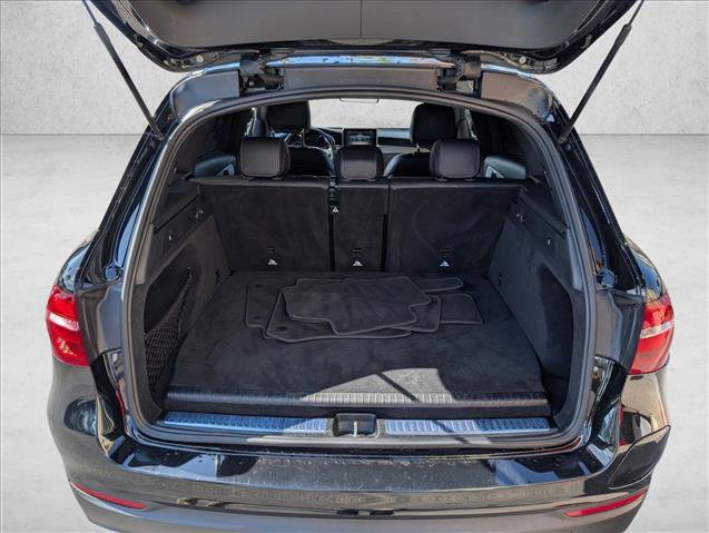 Used 2019 Mercedes-Benz GLC 350e 4MATIC image 6