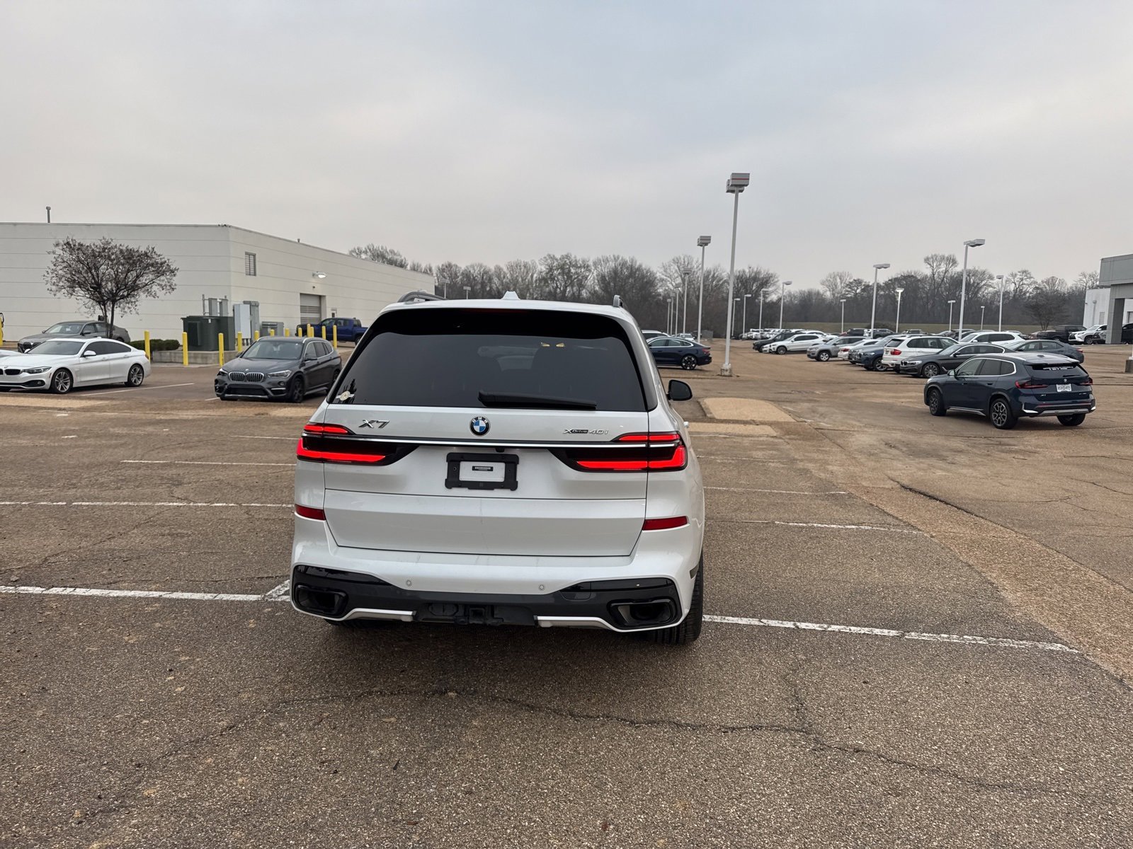 Certified 2023 BMW X7 xDrive40i w/ Executive Package image 6