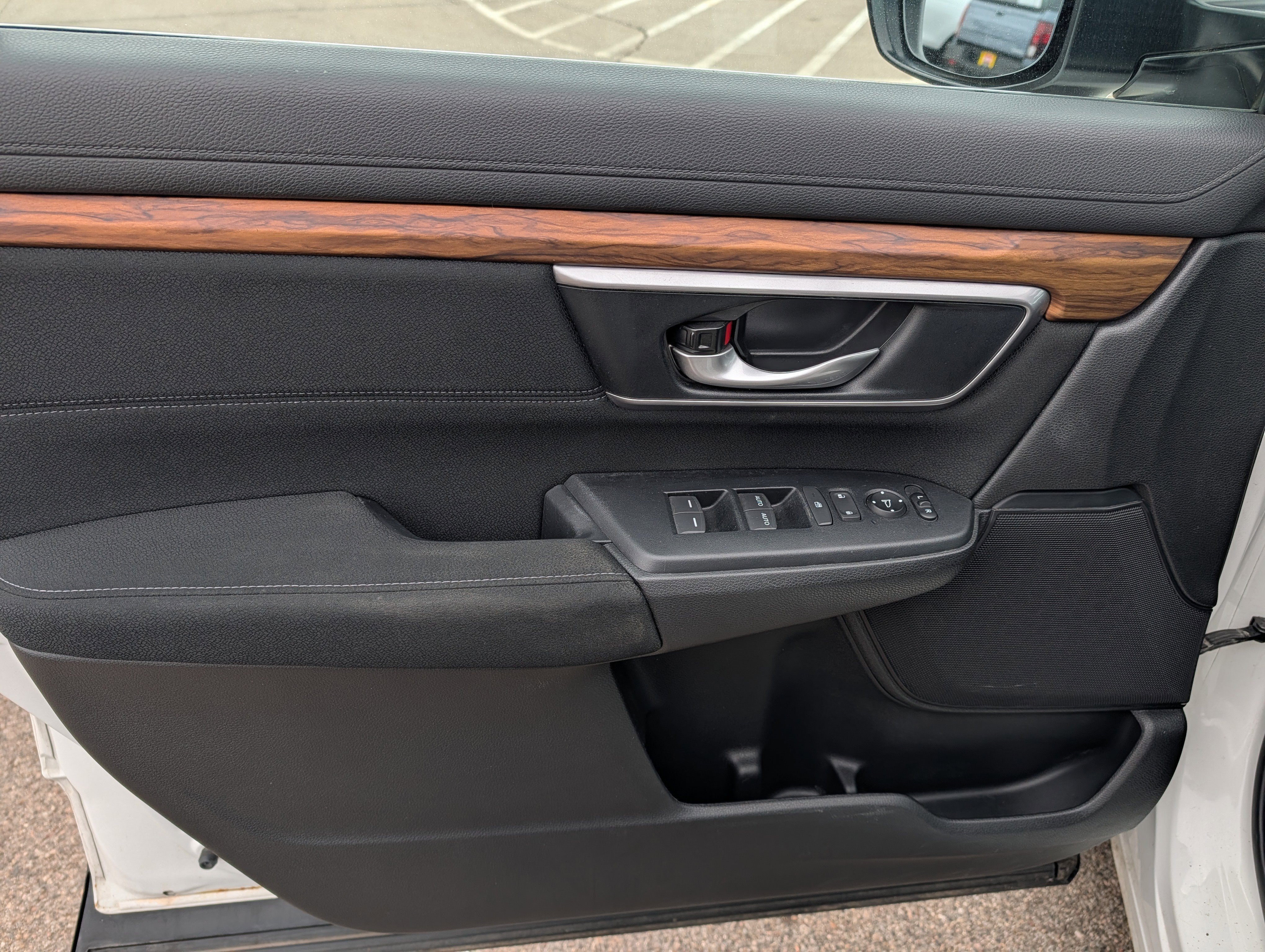 Used 2018 Honda CR-V EX image 23