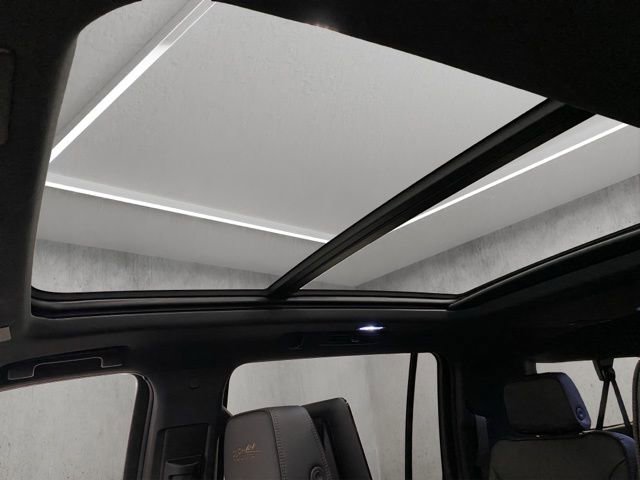 New 2026 Chevrolet Suburban High Country image 7