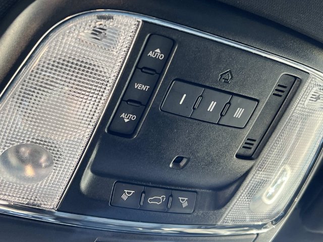 Used 2021 Jeep Grand Cherokee Limited AWD/4WD image 31