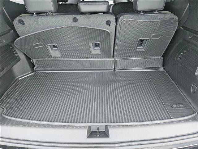 Used 2024 GMC Acadia Denali w/ Super Cruise Package FWD image 6