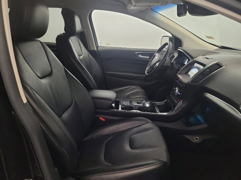 Used 2019 Ford Edge Titanium AWD/4WD image 21