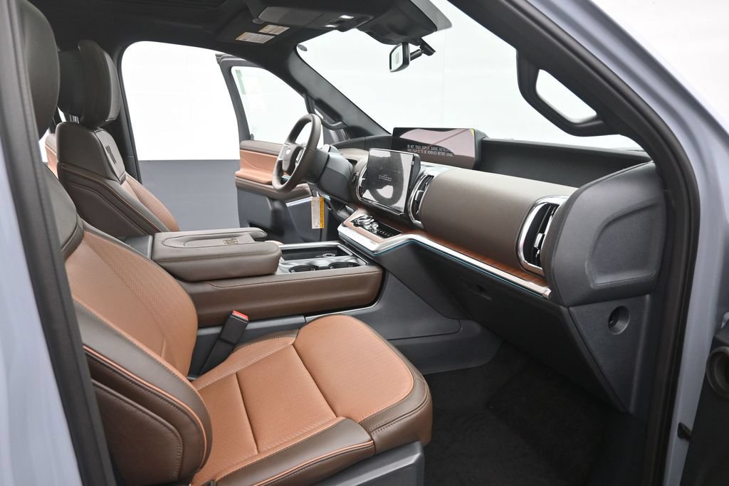 New 2027 Ford Expedition King Ranch RWD image 16