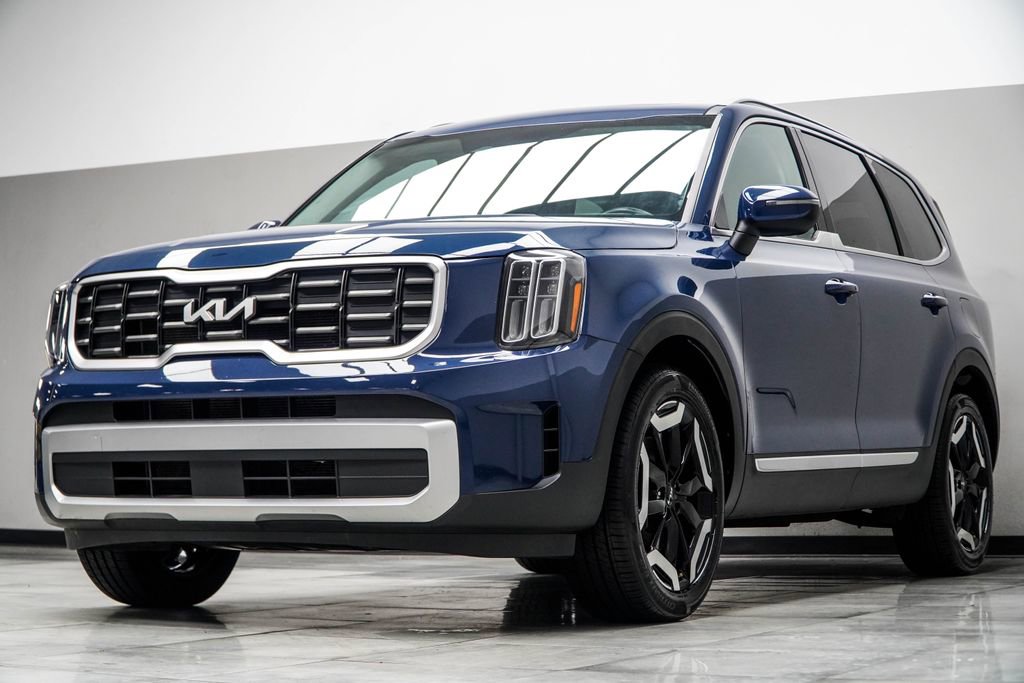 Used 2023 Kia Telluride S w/ S Sunroof Package AWD/4WD image 9