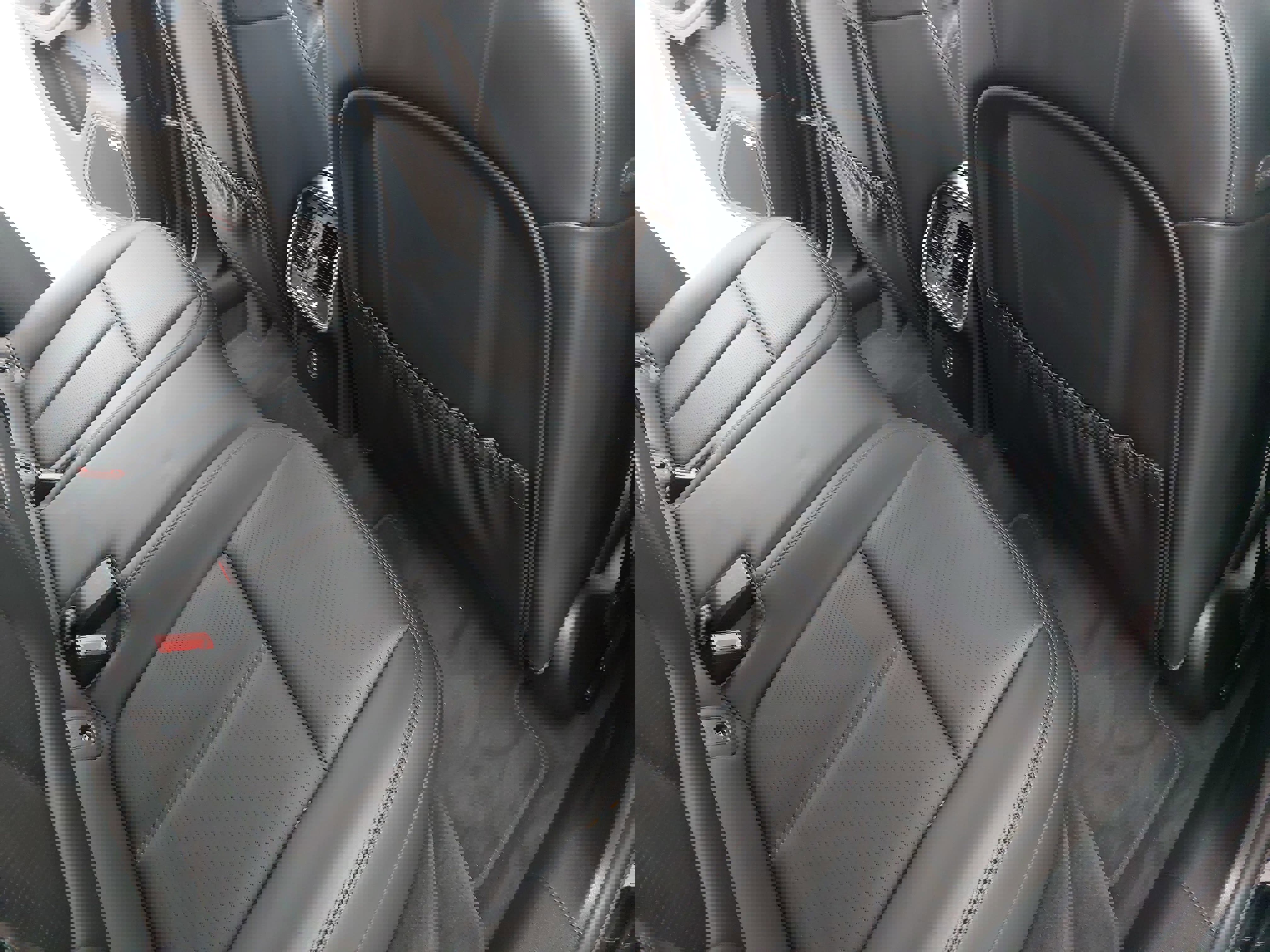 Certified 2018 Porsche Macan image 13