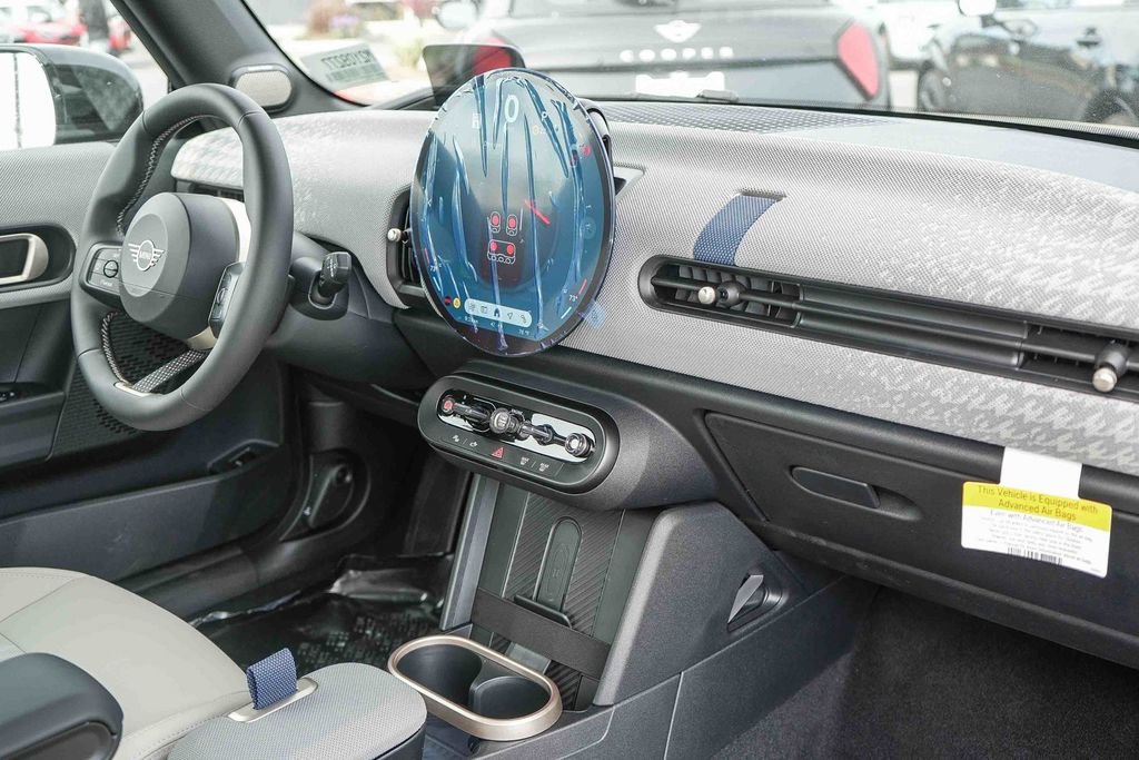 Used 2026 MINI Cooper 2-Door Hardtop FWD image 16